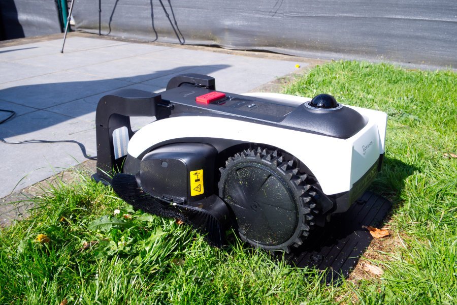 Ecovacs Goat O1200 Lidar Pro